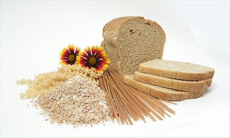 Comer cereales integrales reduce el riesgo de diabetes tipo 2 en la postmenopausia